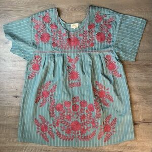 Layerz Women’s Green Embroidered Floral Boho Peasant Top Short Sleeve Loose Fit